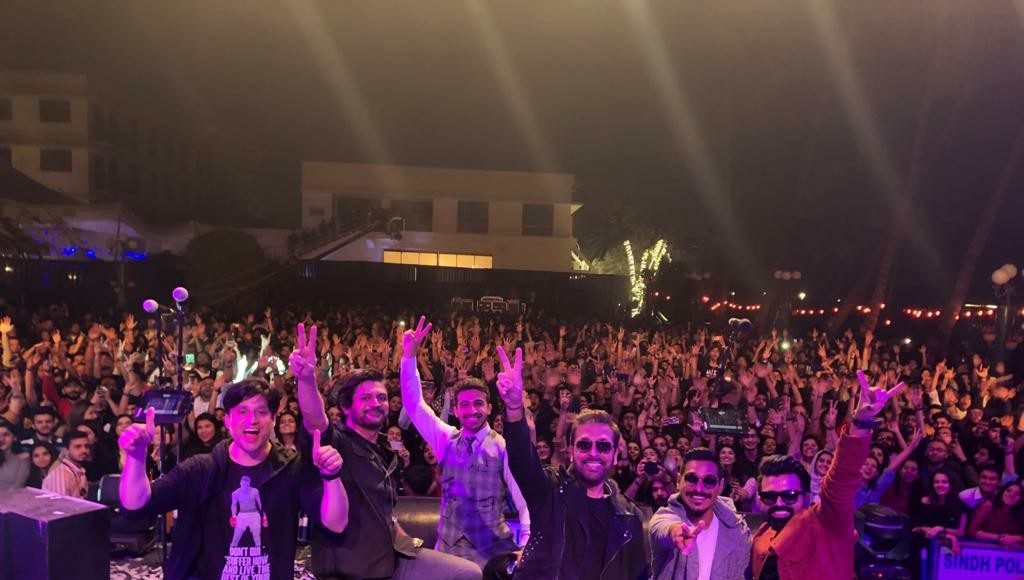 Strings - The Best Live Act In The Country - Won Karachi Last Night