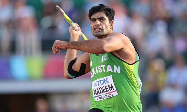 Arshad Nadeem receives Hilal-e-Imtiaz for Olympic achievement