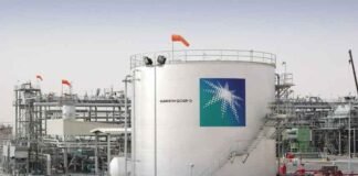 Saudi Arabia Unveils Biggest Oil Price Cut in Decades