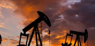 Oil prices climb amid uncertainty over Strait of Hormuz reopening