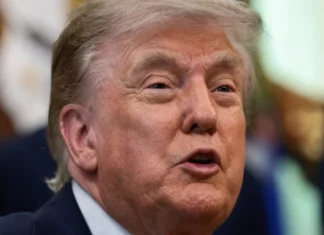 Poll shows most US voters feel worse off under Trump